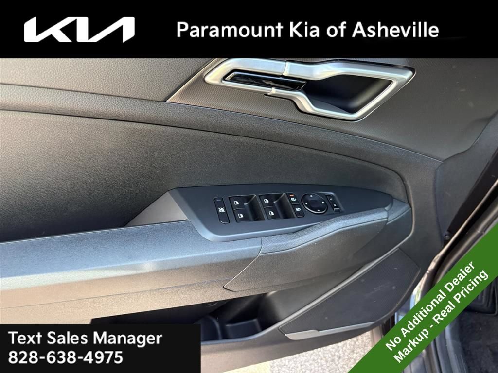 New 2026 Kia Sportage LX AWD/4WD image 24