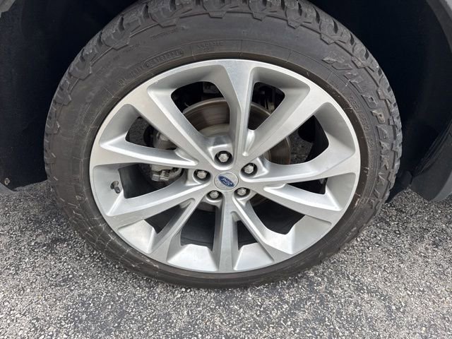 Used 2021 Ford Explorer Platinum w/ Equipment Group 601A AWD/4WD image 26