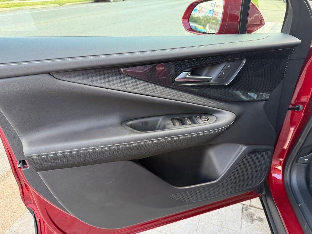 New 2026 Chevrolet Blazer EV LT w/ LPO, Blackout Package FWD image 9