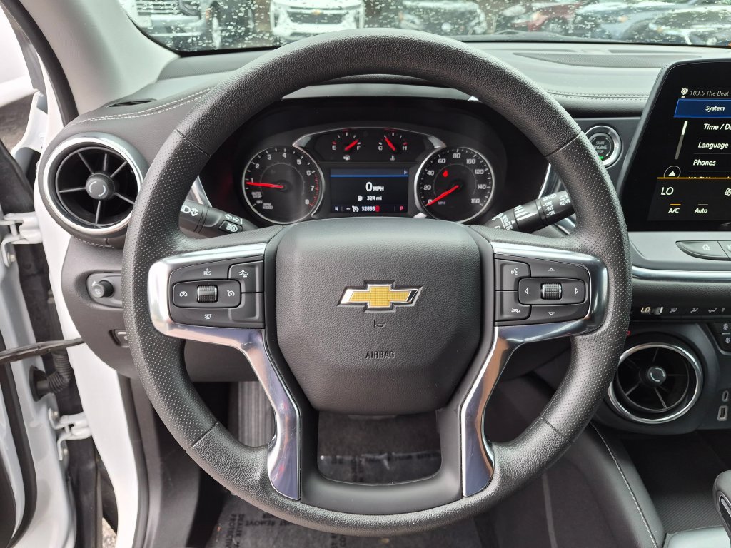 Used 2025 Chevrolet Blazer LT FWD image 16