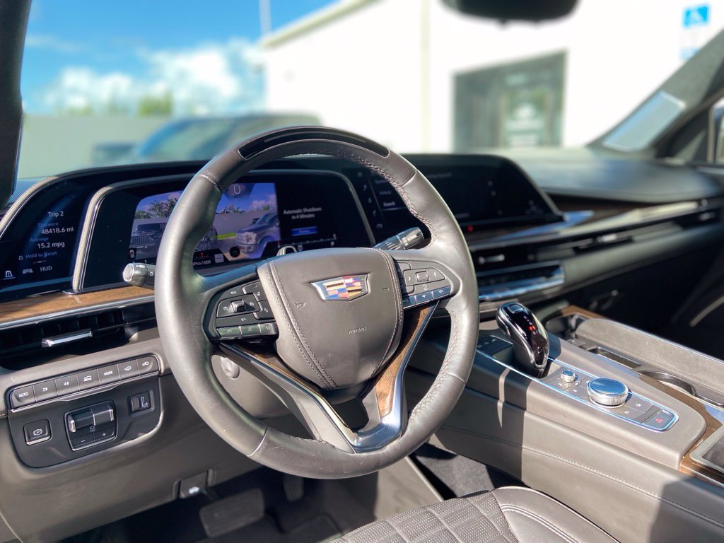 Used 2023 Cadillac Escalade Sport Platinum w/ LPO, ONYX Package AWD/4WD image 15