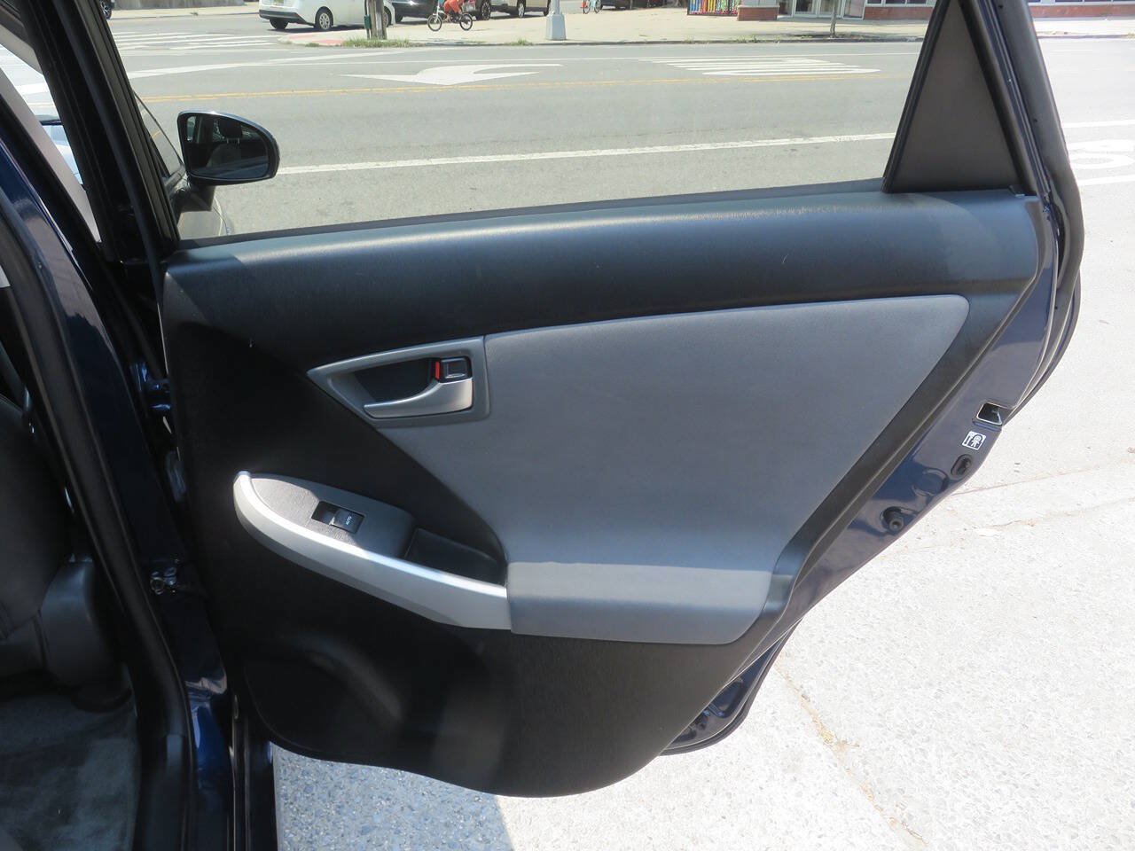 Used 2013 Toyota Prius Three FWD image 29