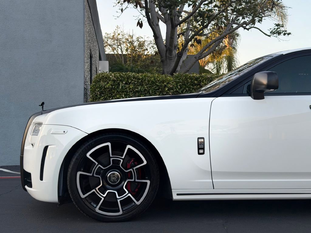 Used 2011 Rolls-Royce Ghost image 16