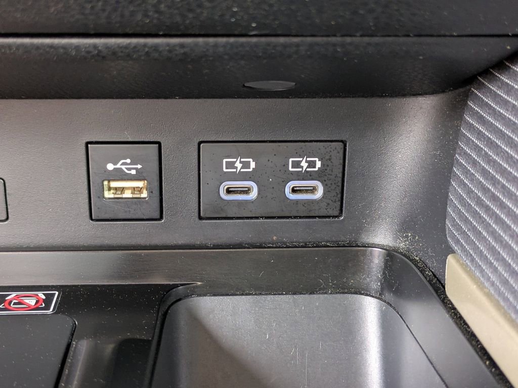 Certified 2025 Toyota Camry SE FWD image 20