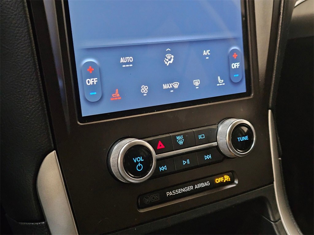 Used 2021 Ford Edge SEL w/ Cargo Accessory Package image 28