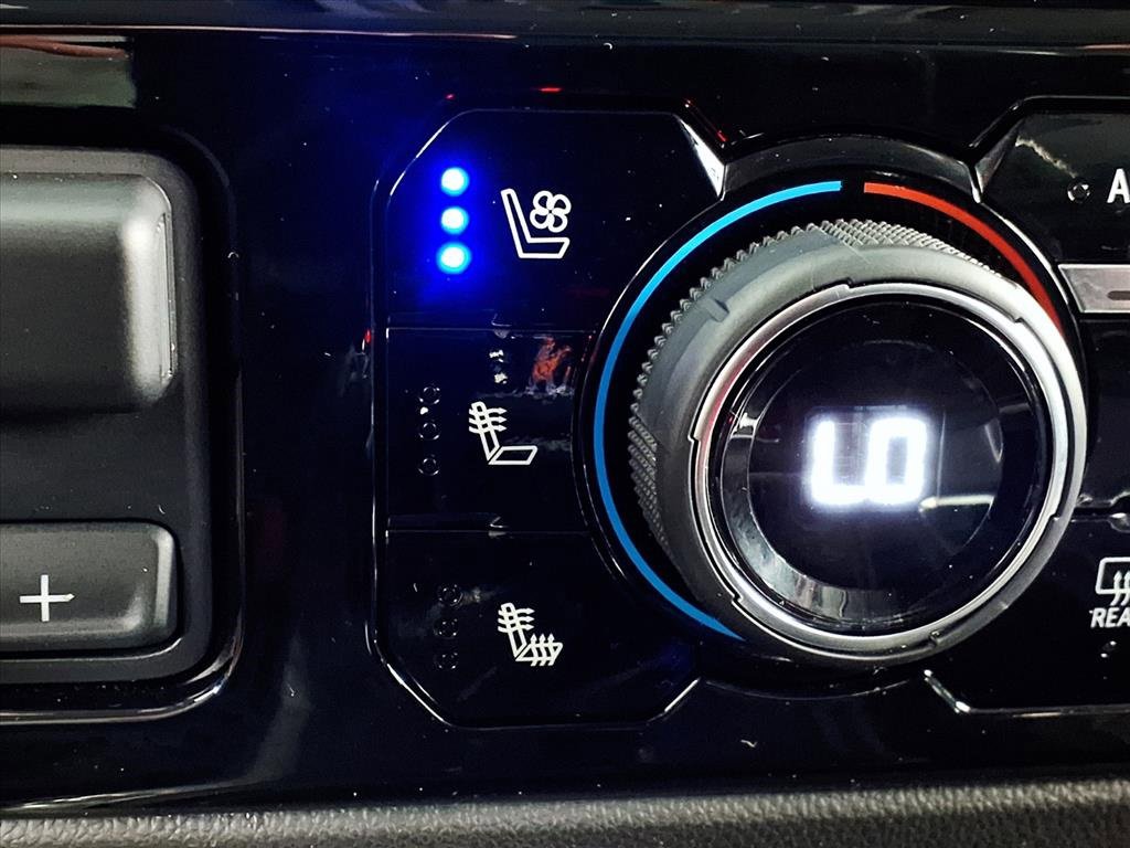 Used 2024 Chevrolet Silverado 1500 LTZ w/ LTZ Convenience Package II image 6