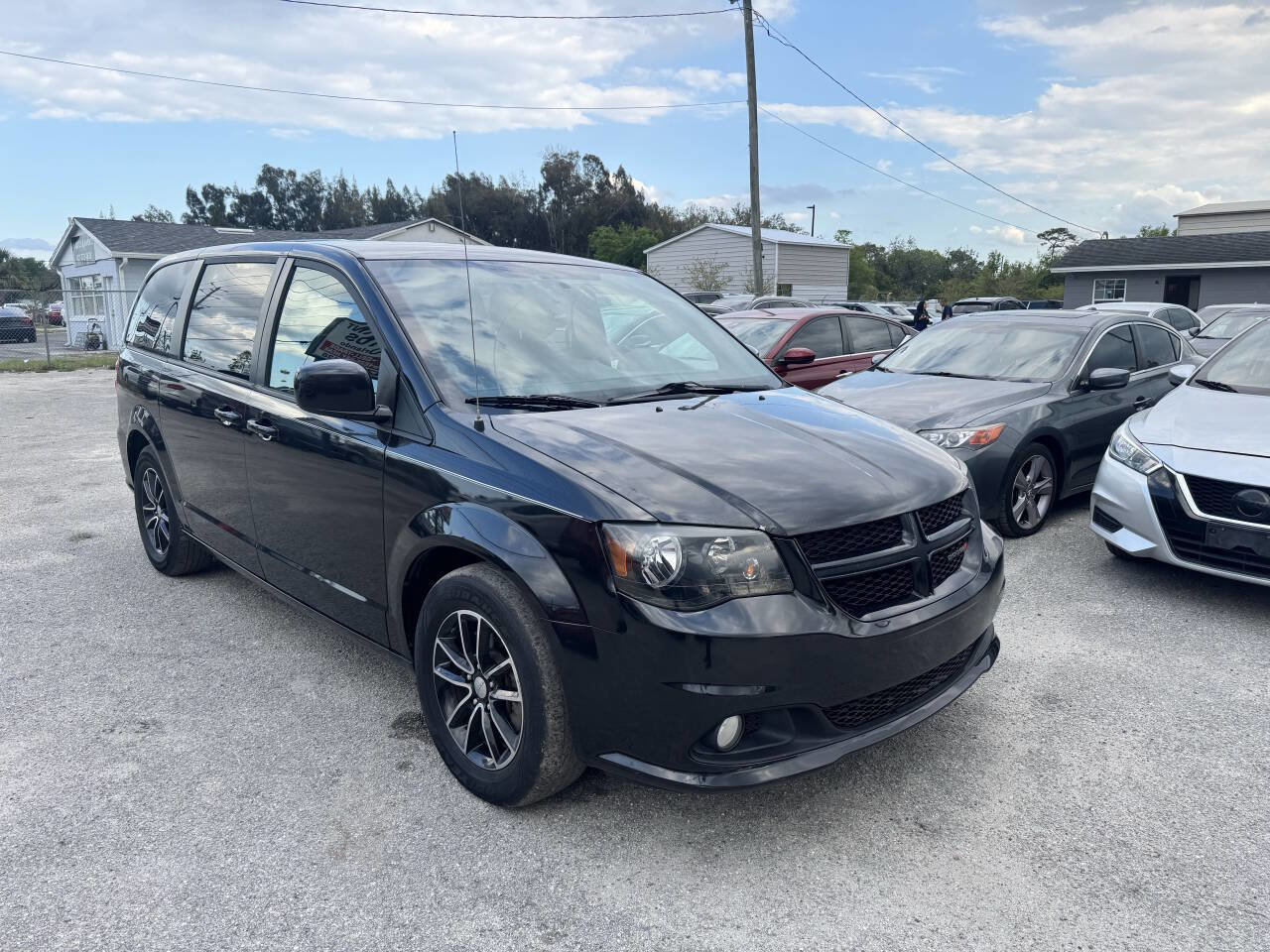 Used 2018 Dodge Grand Caravan SE FWD image 12