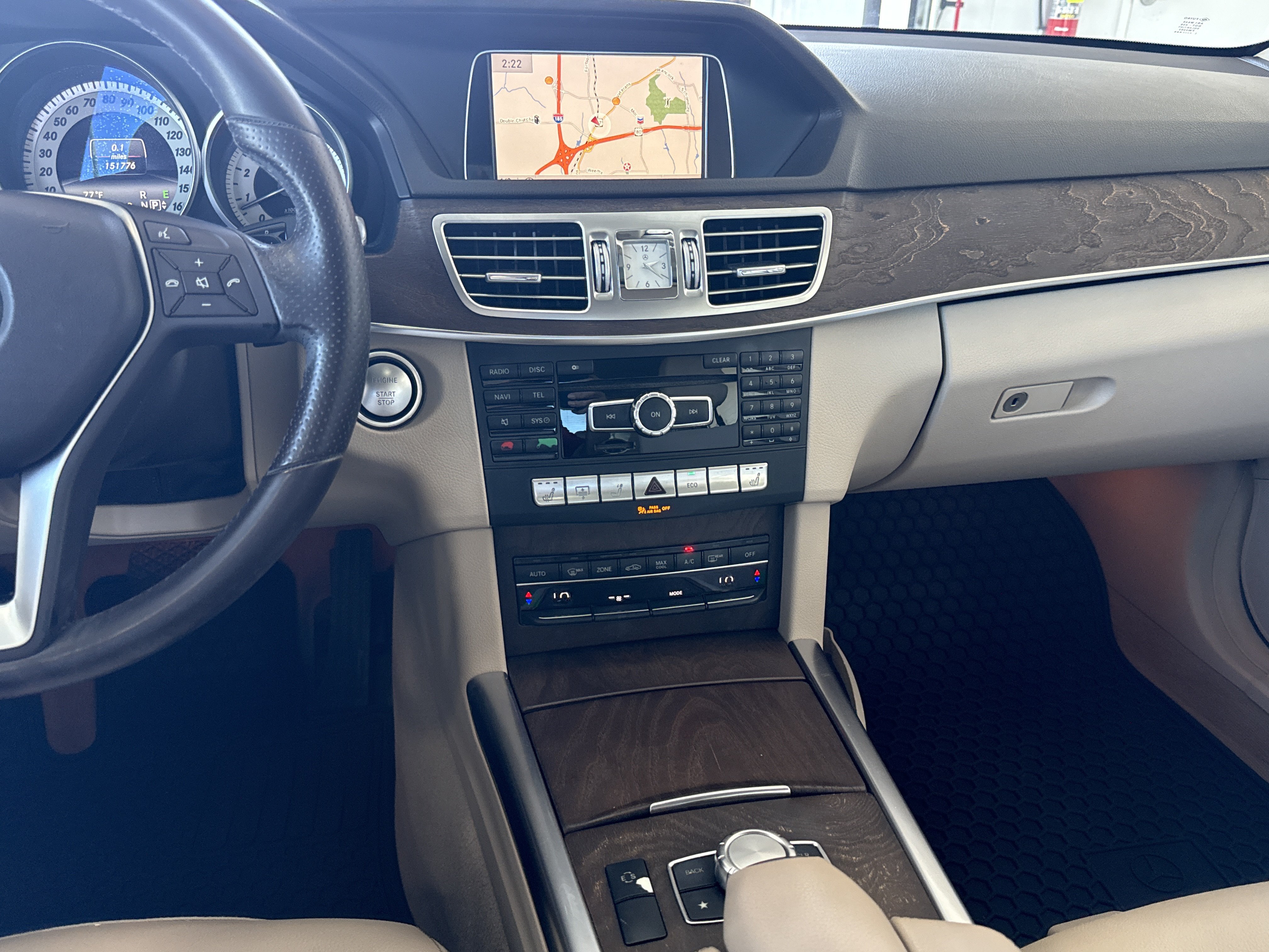 Used 2014 Mercedes-Benz E 350 Sedan image 34