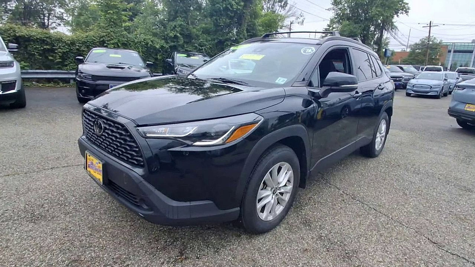 Used 2022 Toyota Corolla Cross LE image 4