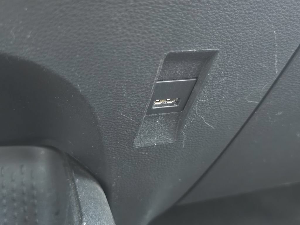 Certified 2022 Toyota Corolla LE FWD image 27