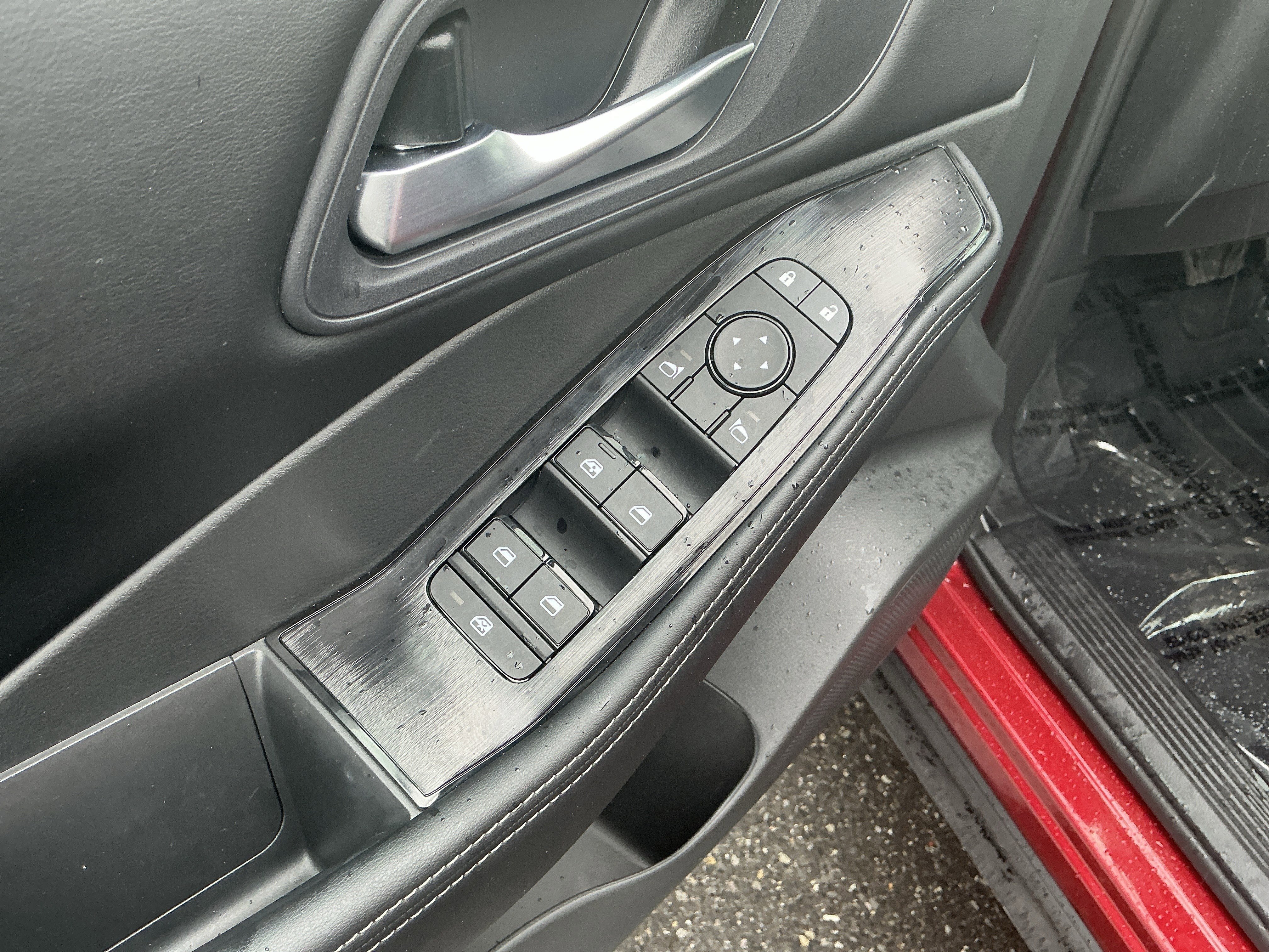 Used 2026 Nissan Rogue SV AWD/4WD image 19