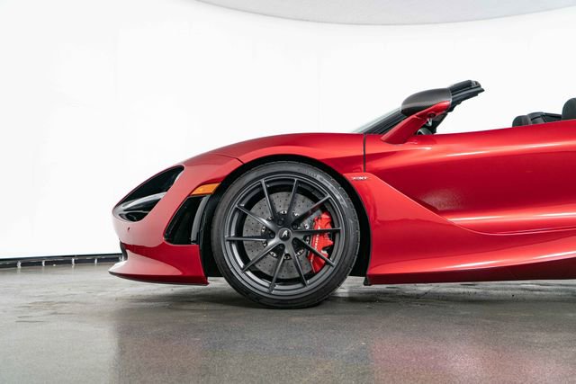 Used 2021 McLaren 720S Performance RWD image 12
