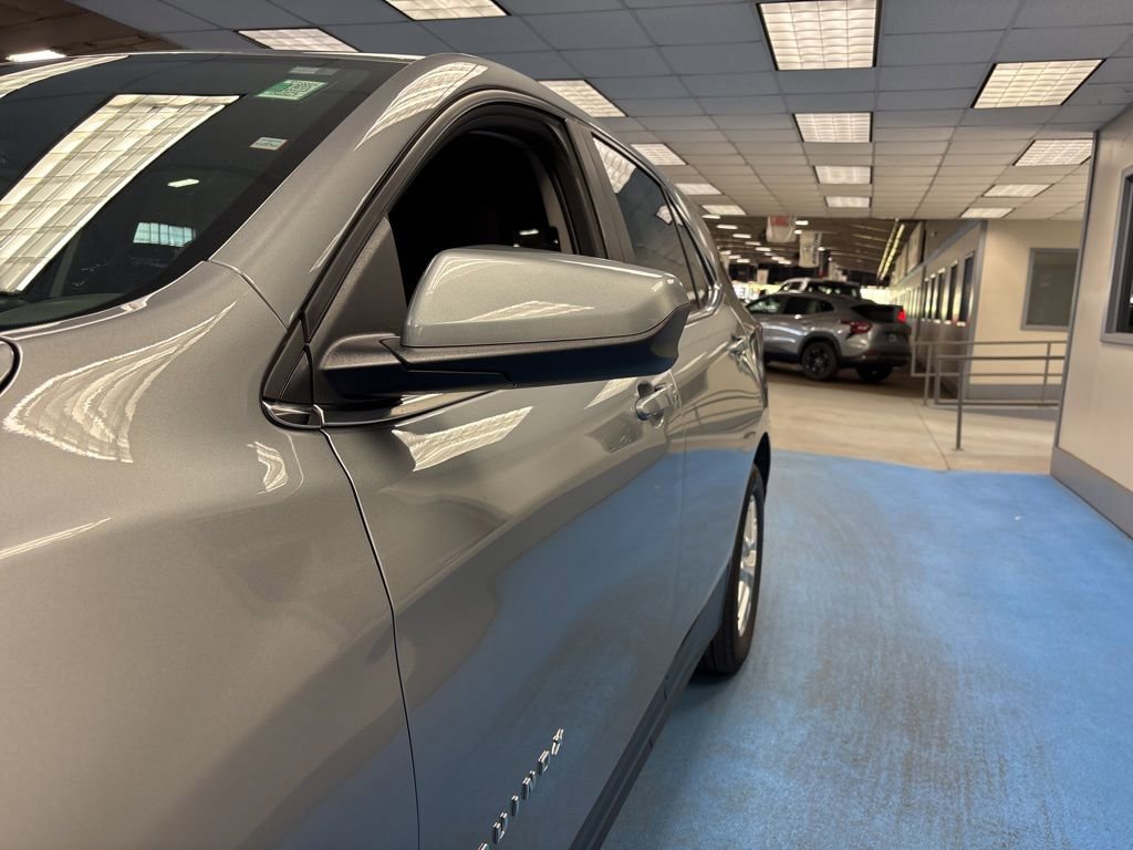 Used 2023 Chevrolet Equinox LT w/ LPO, Floor Liner Package image 15
