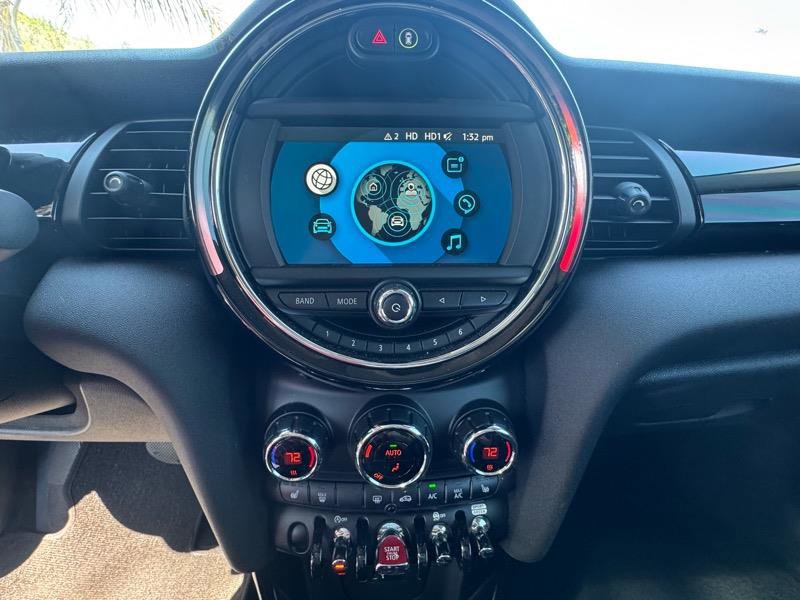 Used 2019 MINI Cooper S image 13