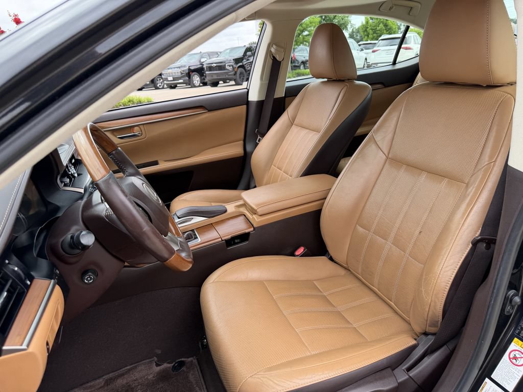 Used 2016 Lexus ES 350 FWD image 25