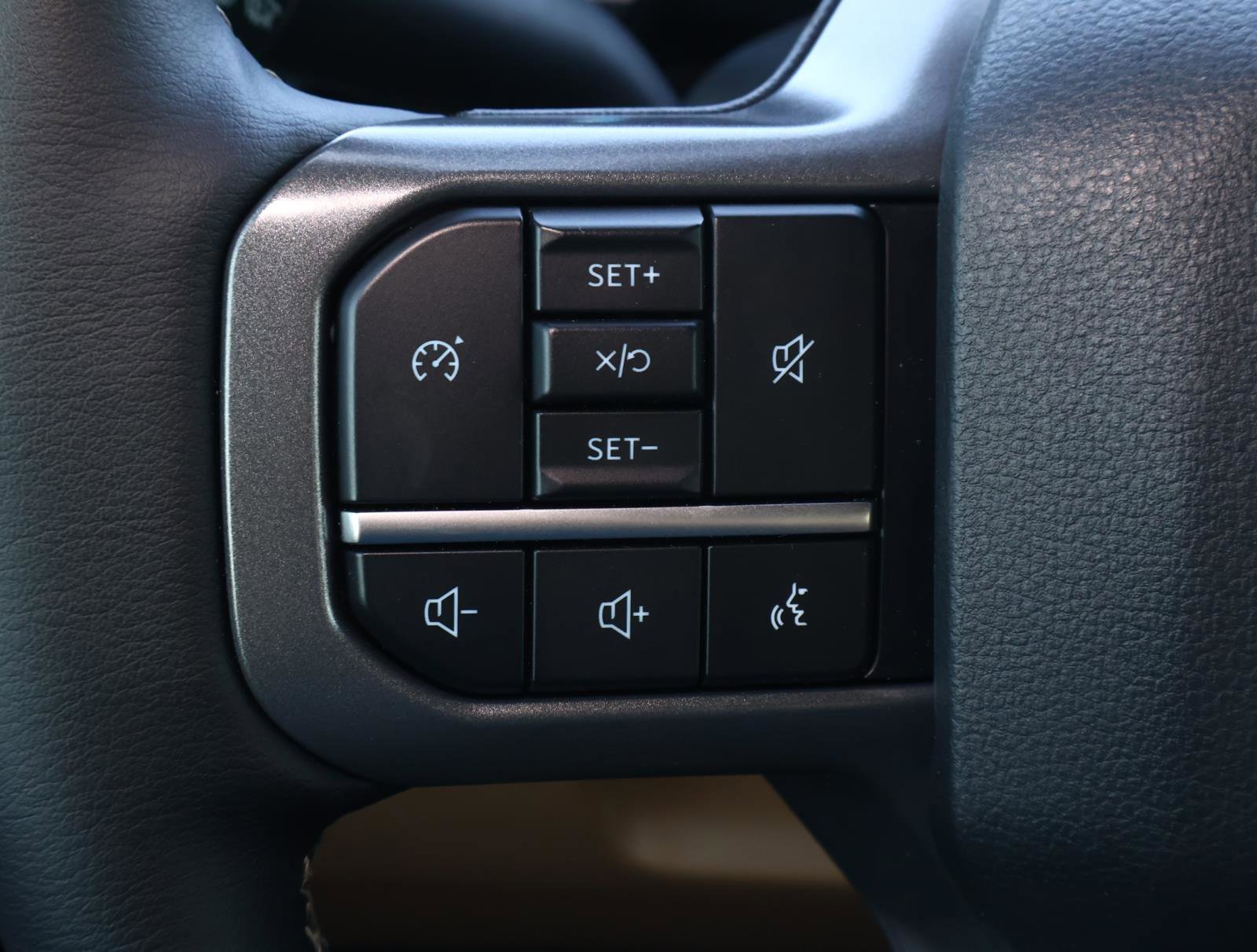 Used 2026 Ford F350 Lariat image 23