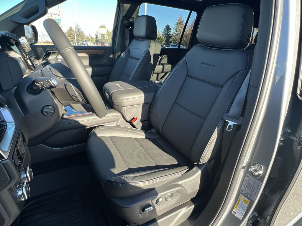 New 2026 GMC Yukon XL Denali w/ Sun & Power Step Package AWD/4WD image 20