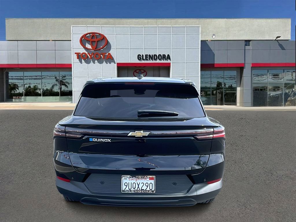 Used 2025 Chevrolet Equinox EV LT FWD image 4