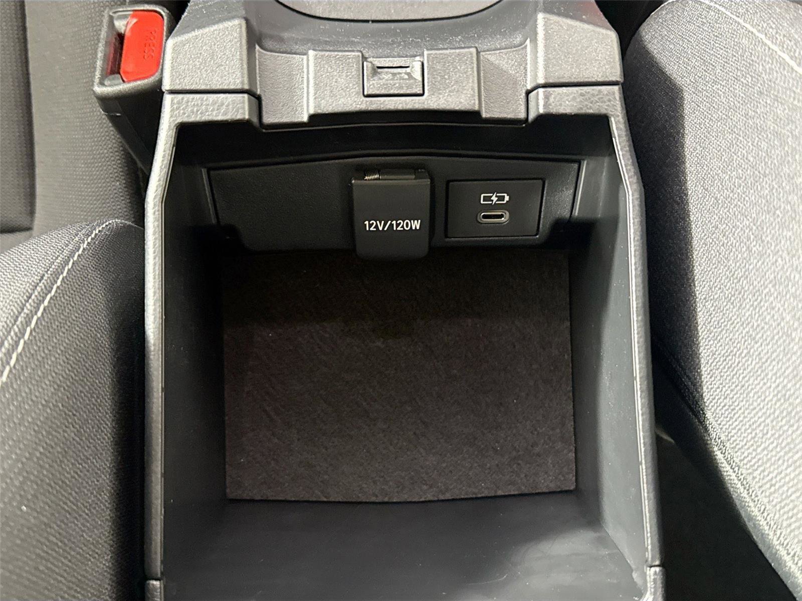 Certified 2025 Toyota Corolla LE image 30