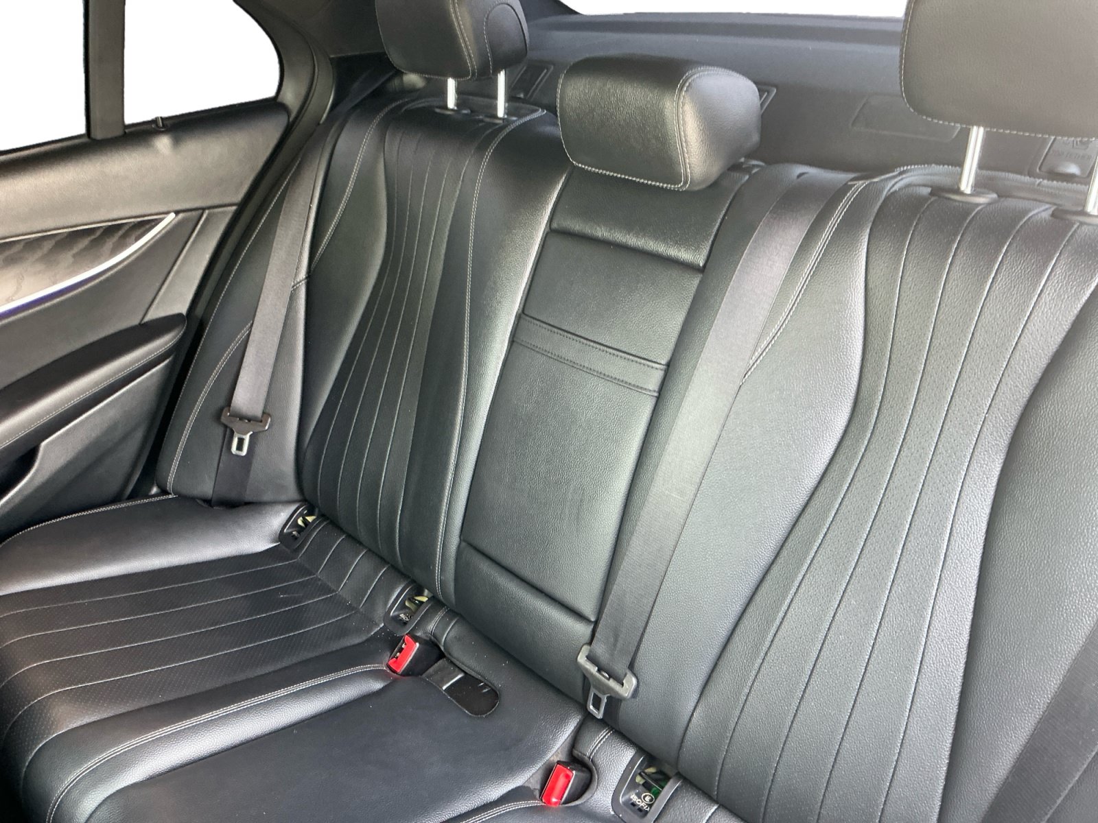 Used 2022 Mercedes-Benz E 350 Sedan w/ AMG Line Exterior image 13