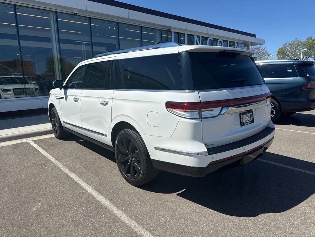 Used 2023 Lincoln Navigator L Reserve AWD/4WD image 6