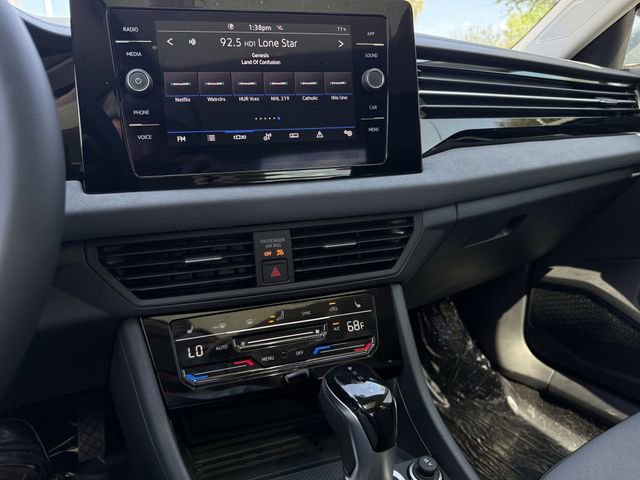 New 2026 Volkswagen Jetta SE image 14