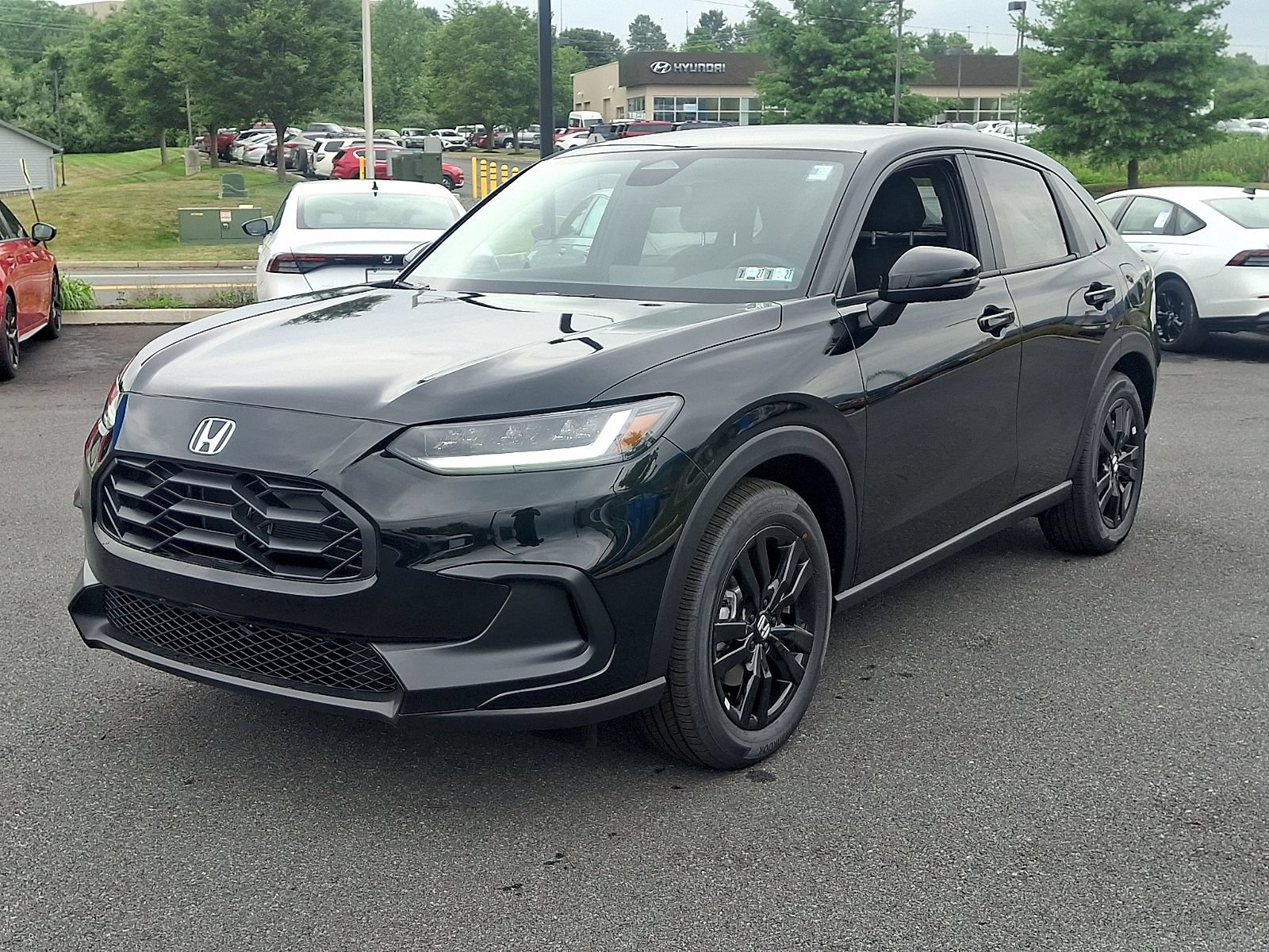 New 2027 Honda HR-V Sport image 2