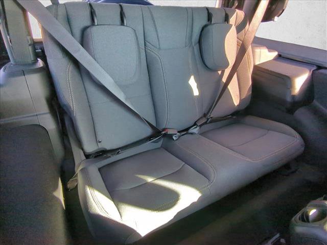 Used 2025 Jeep Wrangler Sport image 17