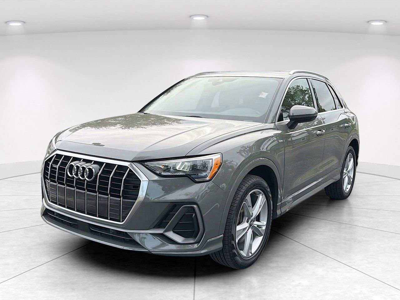 Used 2020 Audi Q3 2.0T Premium w/ Convenience Package image 8