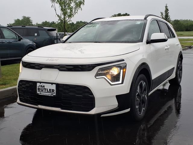 Used 2023 Kia Niro Wind FWD image 2