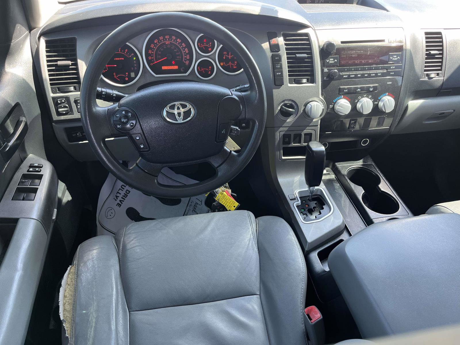 Used 2012 Toyota Tundra 4x4 CrewMax w/ SR5 Pkg image 8