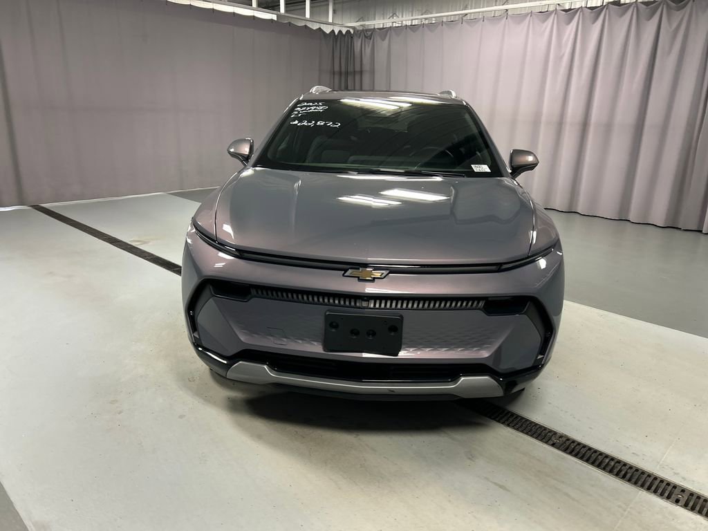 Used 2025 Chevrolet Equinox EV LT w/ Convenience Package FWD image 2