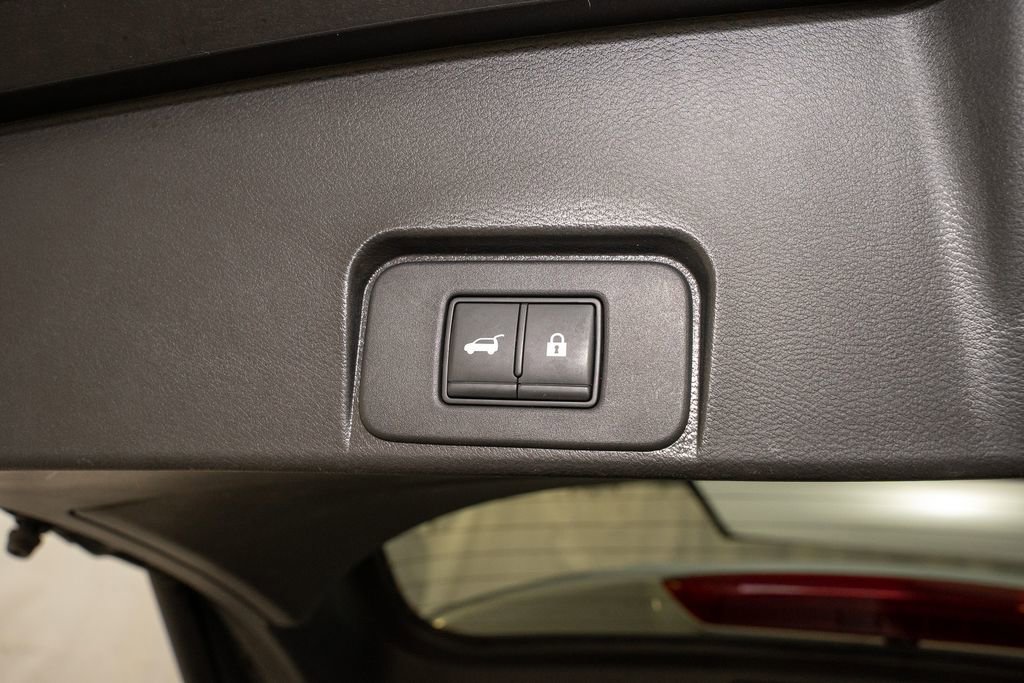 Certified 2023 Nissan Rogue SV w/ SV Premium Package image 6