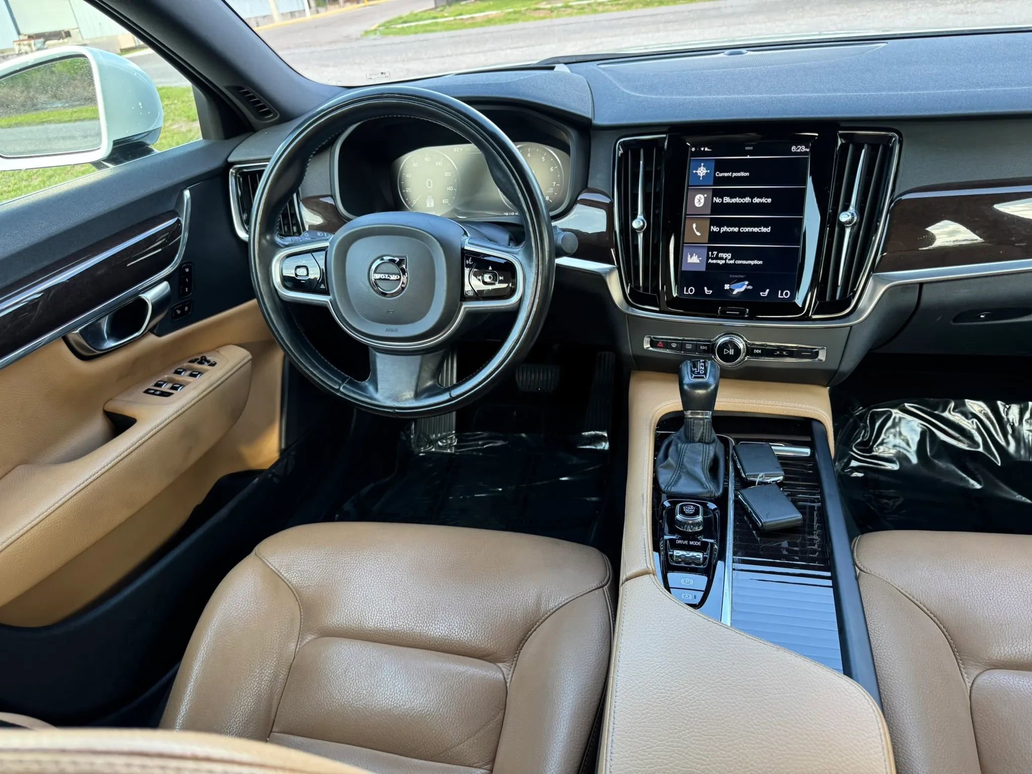 Used 2019 Volvo S90 T6 Momentum image 24