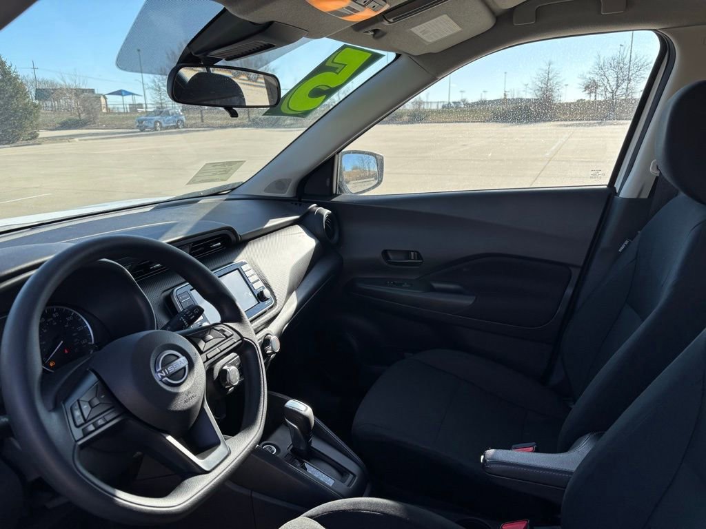 Used 2025 Nissan Kicks Play S image 17