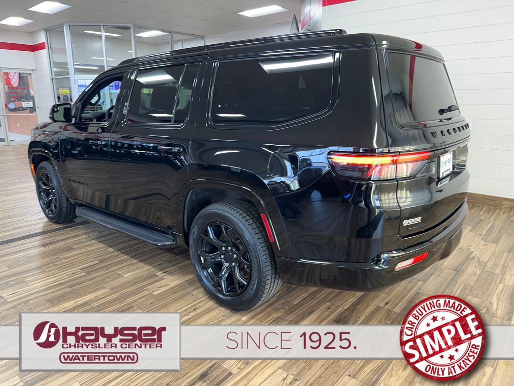Used 2023 Jeep Wagoneer Series II AWD/4WD image 3