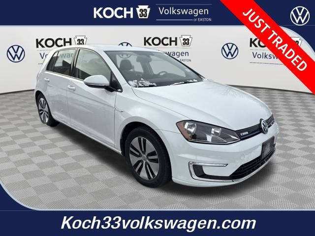 Used 2016 Volkswagen e-Golf SE w/ DC Fast Charging Package