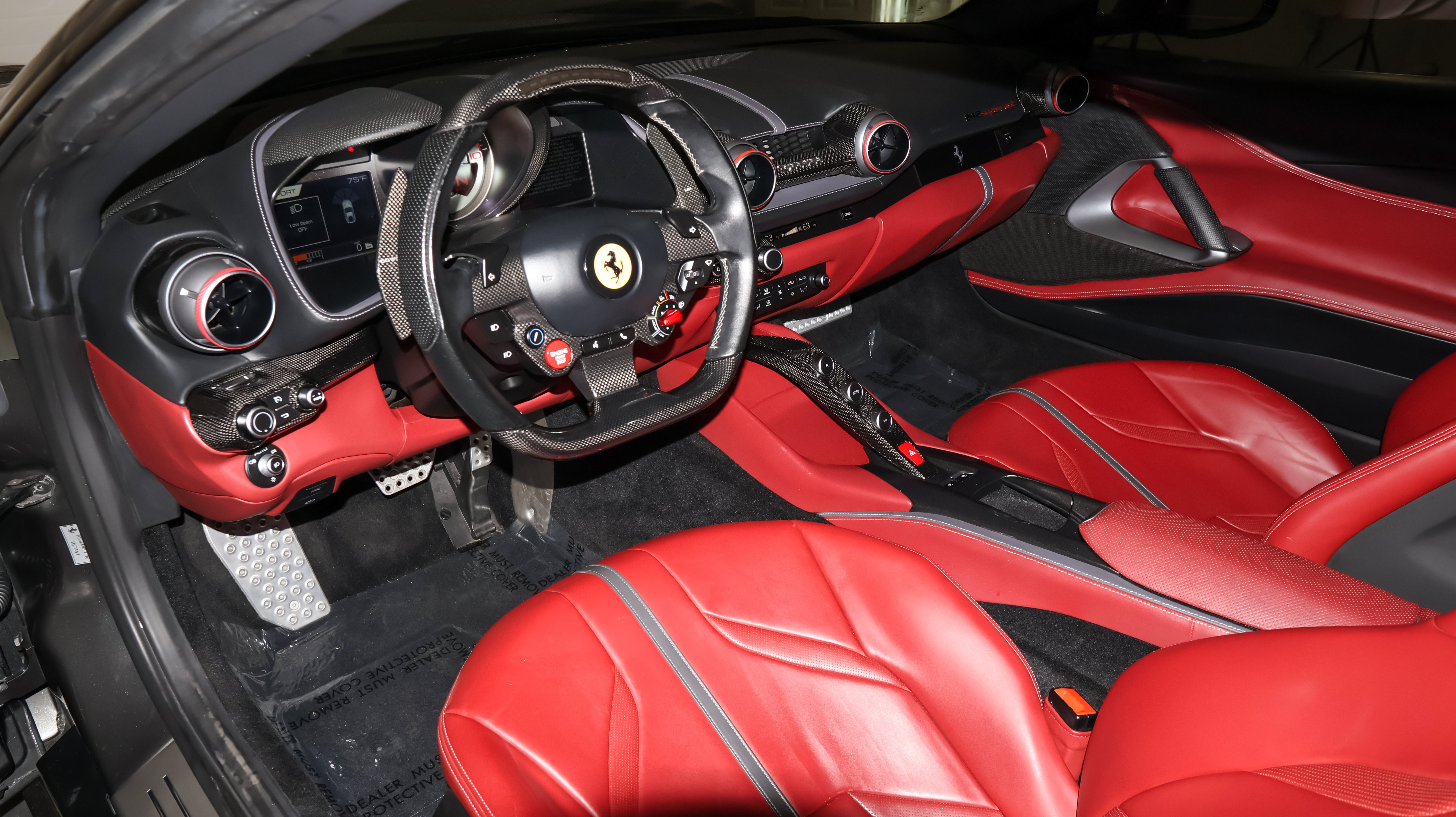 Used 2019 Ferrari 812 Superfast RWD image 19