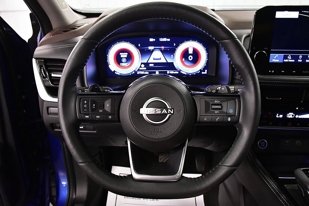 Used 2023 Nissan Rogue Platinum w/ Platinum Premium Package AWD/4WD image 17