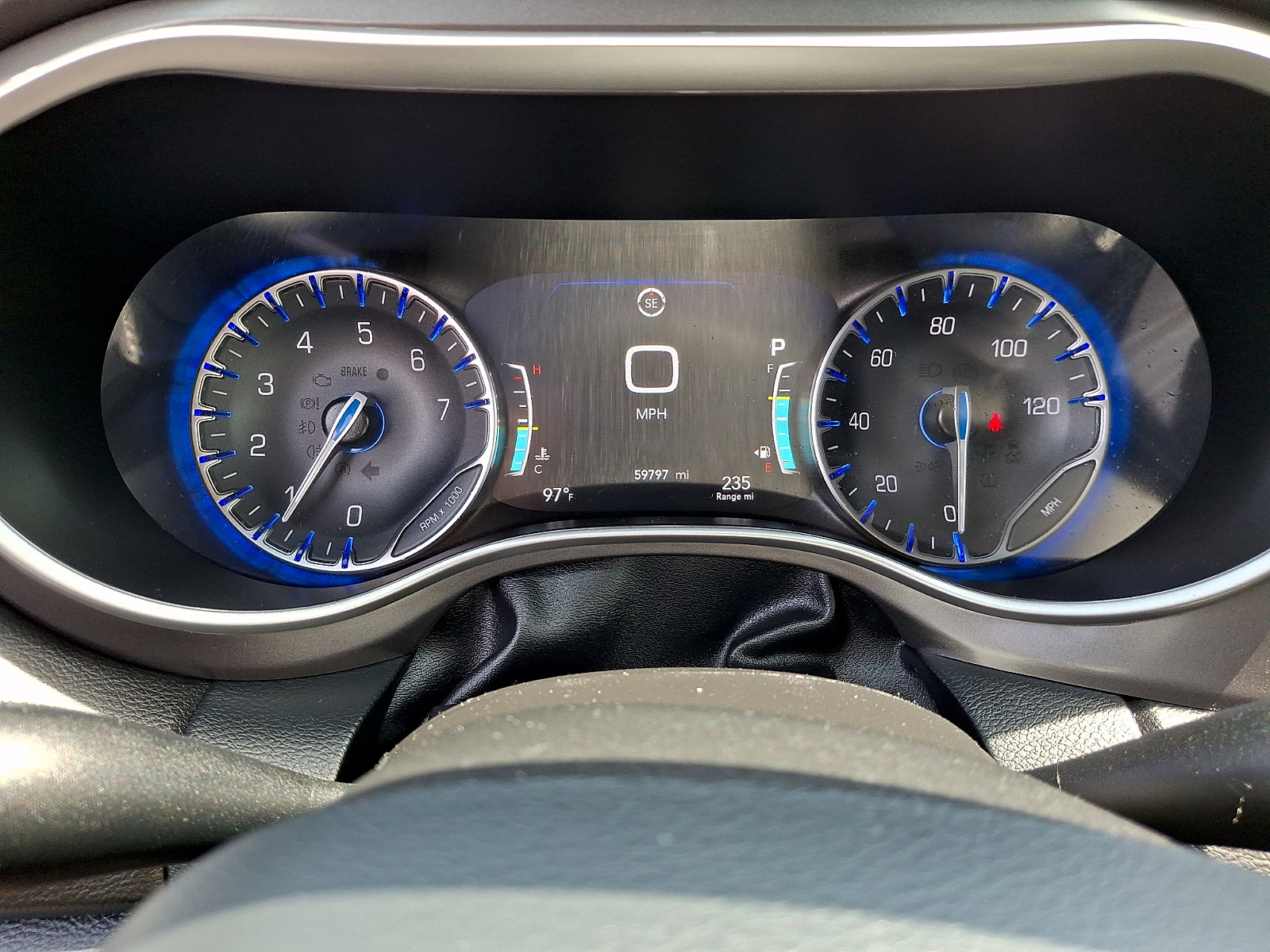 Used 2025 Chrysler Pacifica Select FWD image 19