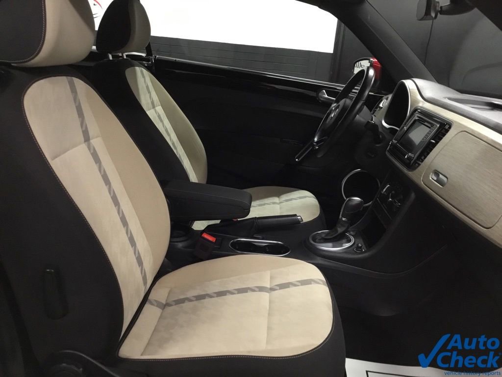 Used 2018 Volkswagen Beetle 2.0T Coast image 36