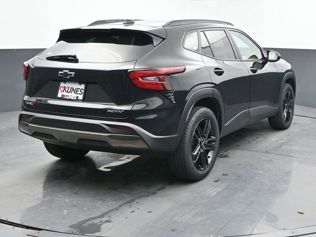 Used 2024 Chevrolet Trax ACTIV w/ Driver Confidence Package FWD image 9