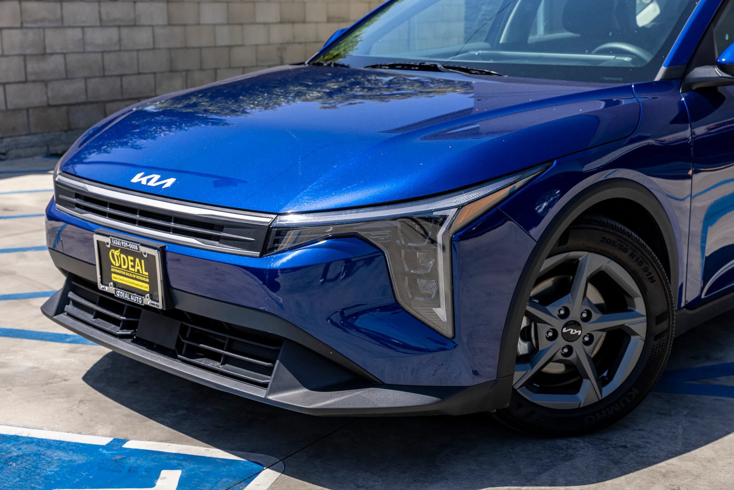 Used 2025 Kia K4 FWD image 8