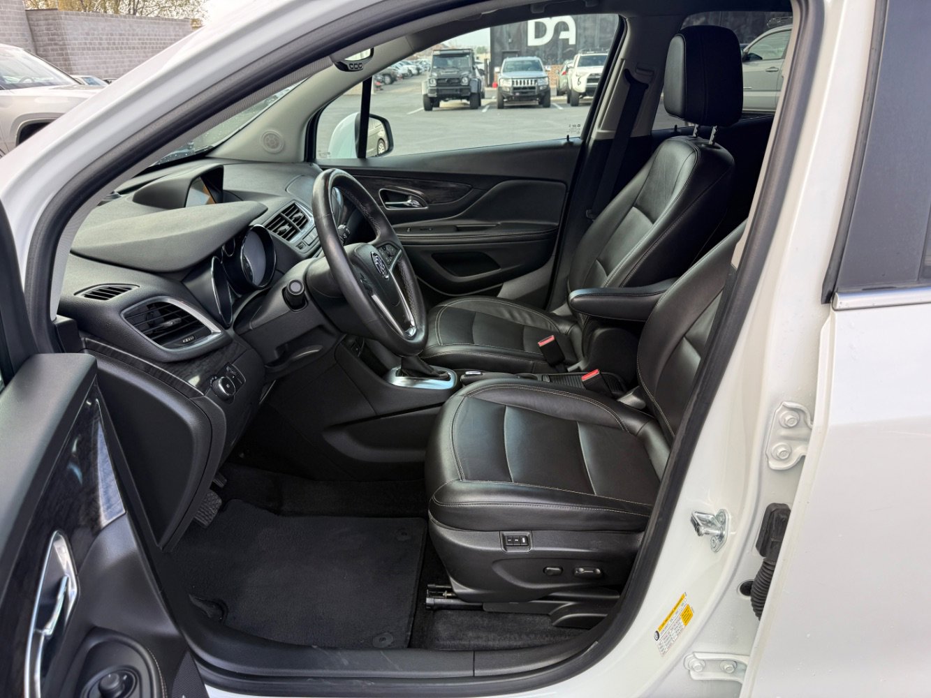 Used 2015 Buick Encore Premium image 8