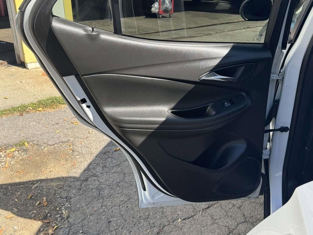 Used 2023 Buick Encore GX Preferred w/ Cold Weather Comfort Package image 12