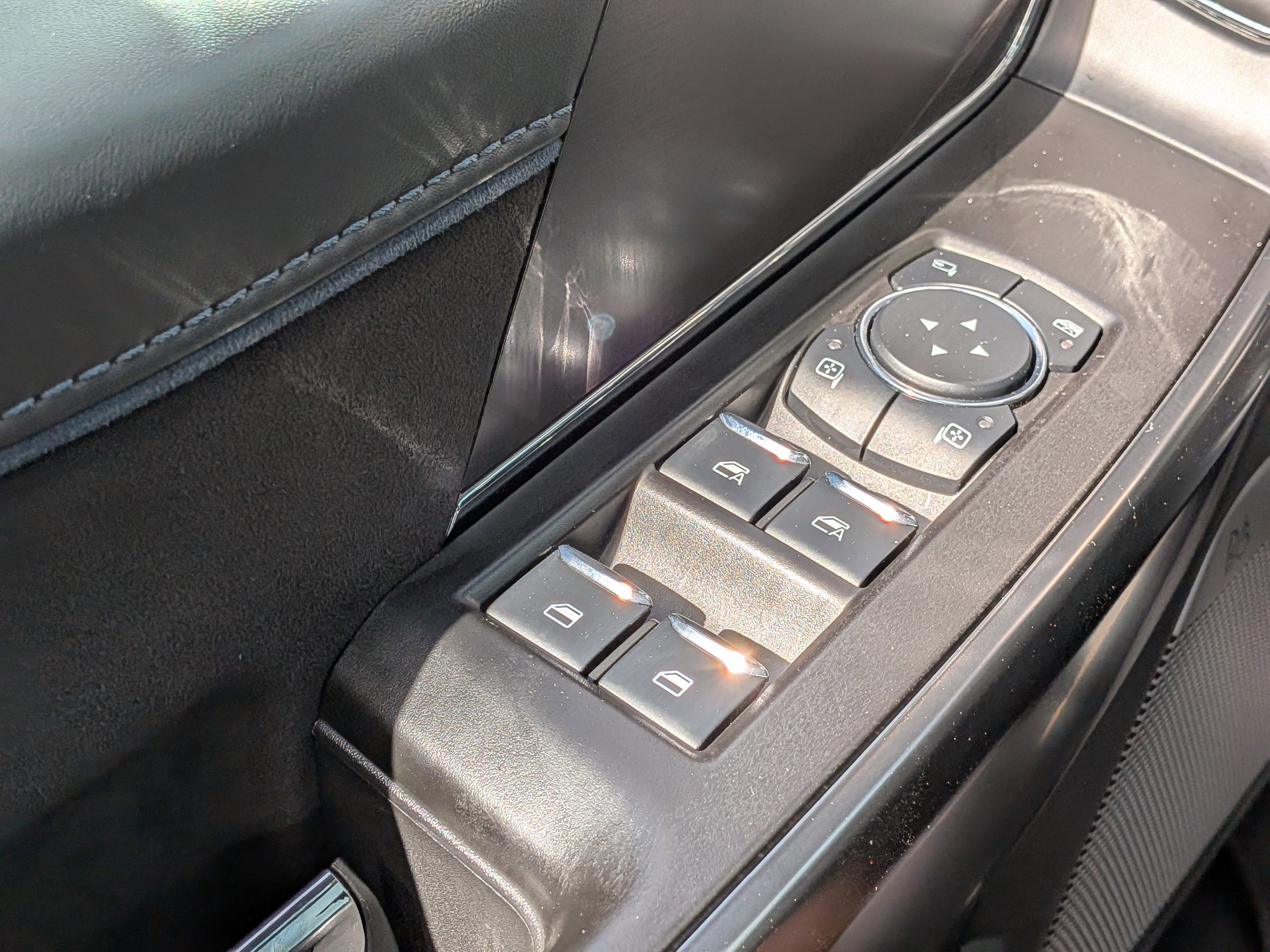 Used 2024 Ford F150 Platinum image 23