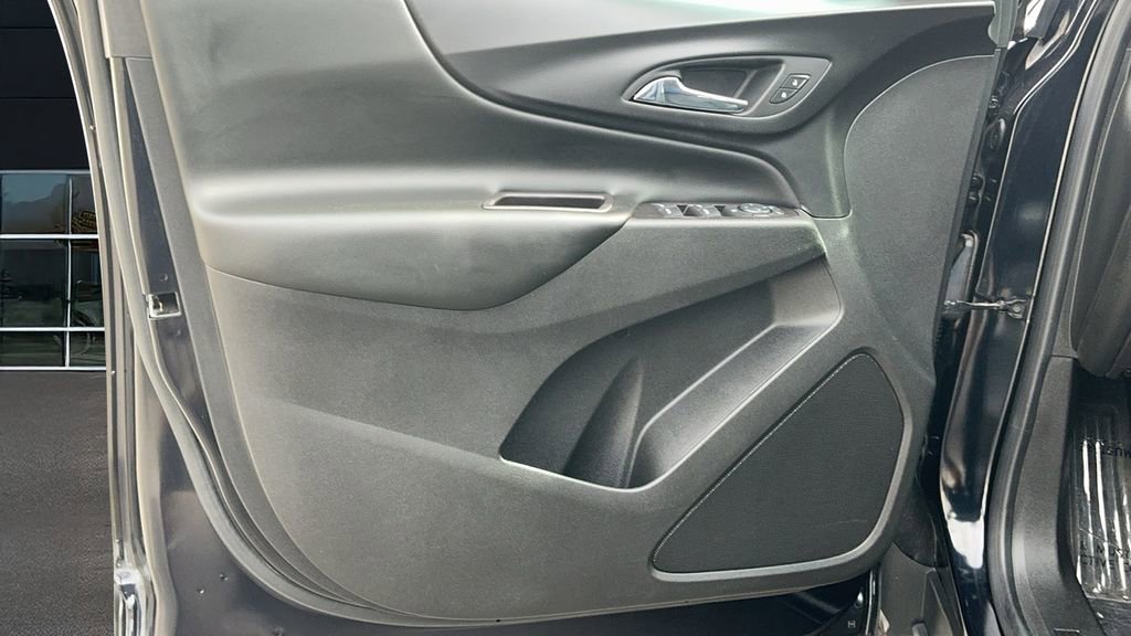 Used 2021 Chevrolet Equinox LT image 11