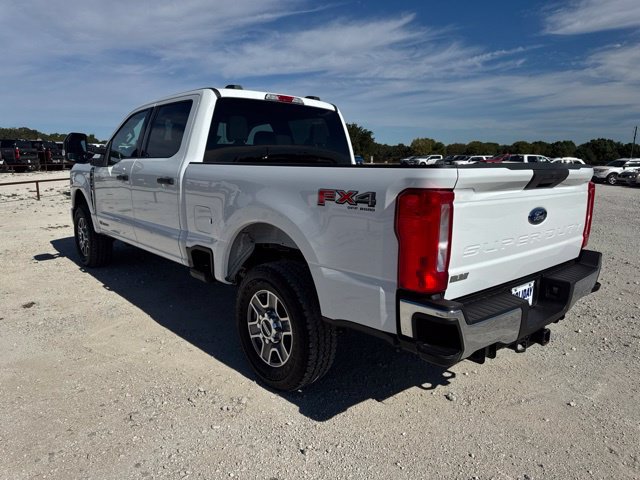 Used 2025 Ford F250 XLT w/ FX4 Off-Road Package AWD/4WD image 3