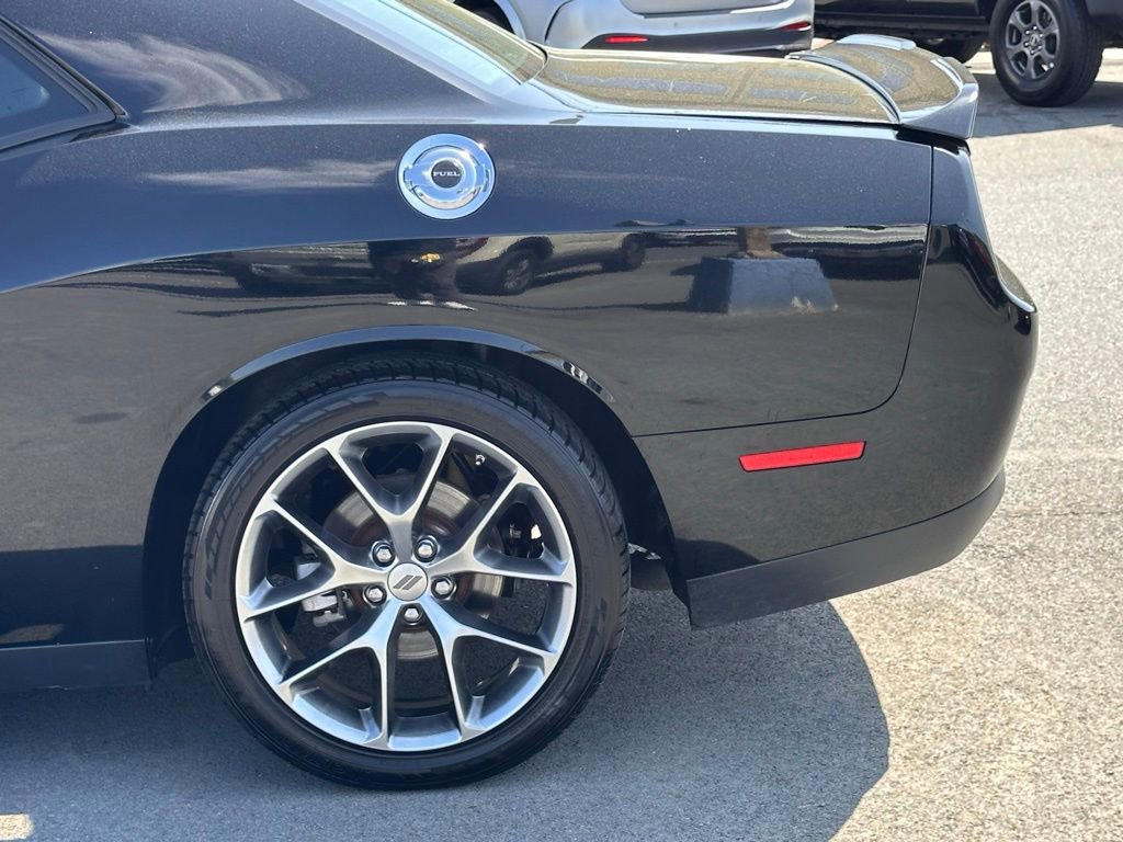 Used 2022 Dodge Challenger GT image 33