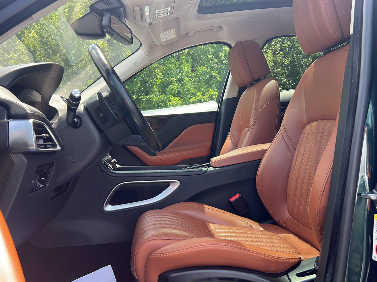 Used 2018 Jaguar F-PACE Portfolio AWD/4WD image 23